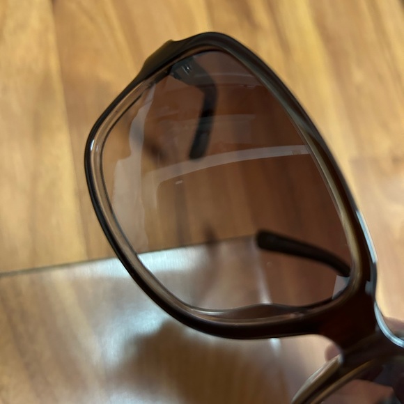 Authentic Gucci Sunglasses with Case - Picture 10 of 14